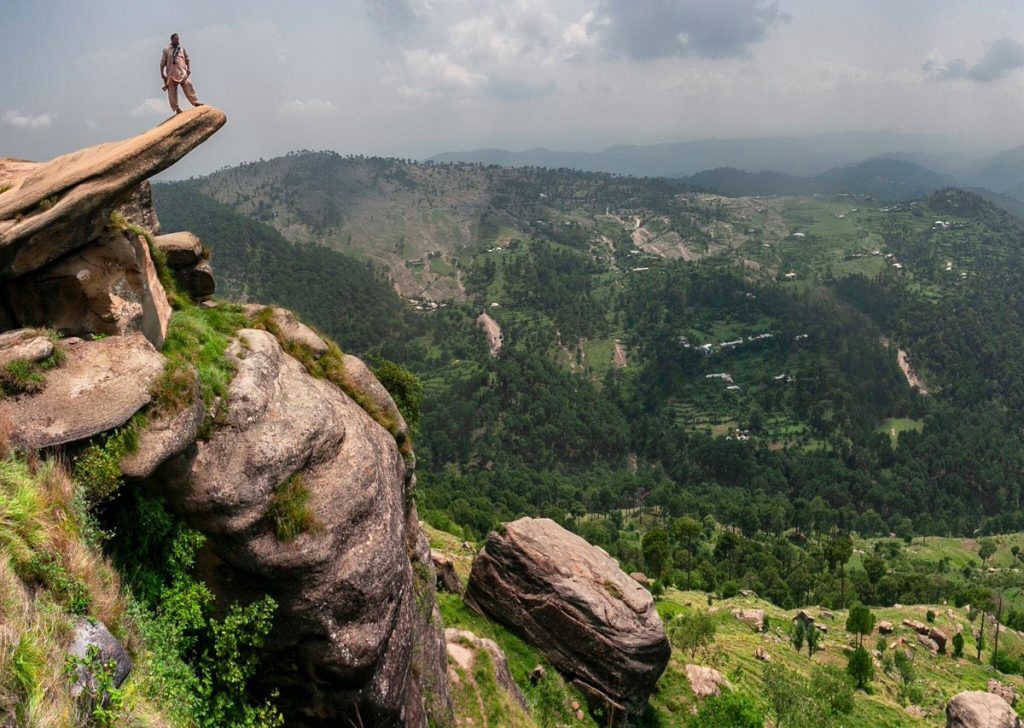 Panjpeer Rocks Kotli Sattian Islamabad travelpakistani